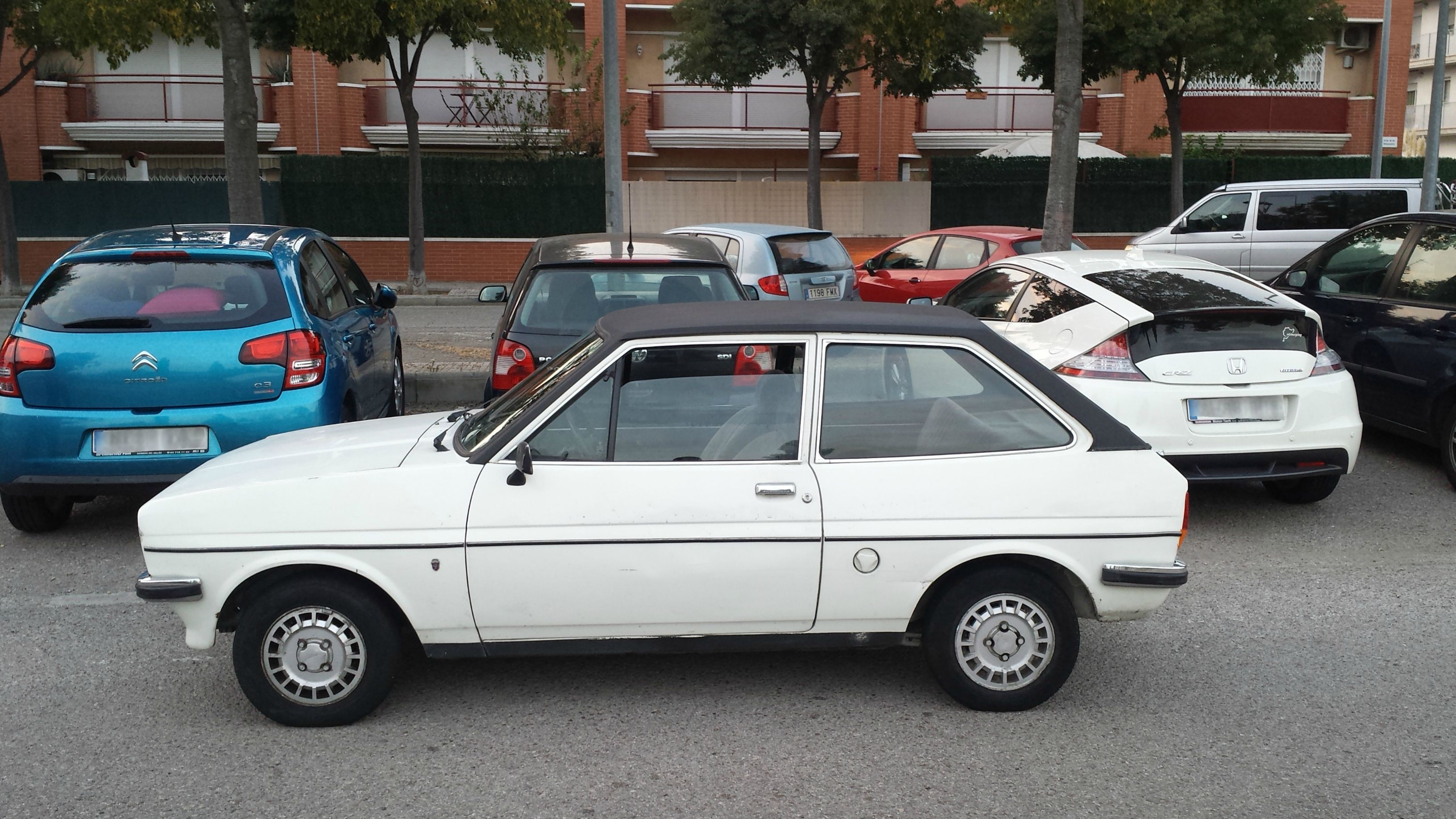 1977 Ford Fiesta L 1.jpg