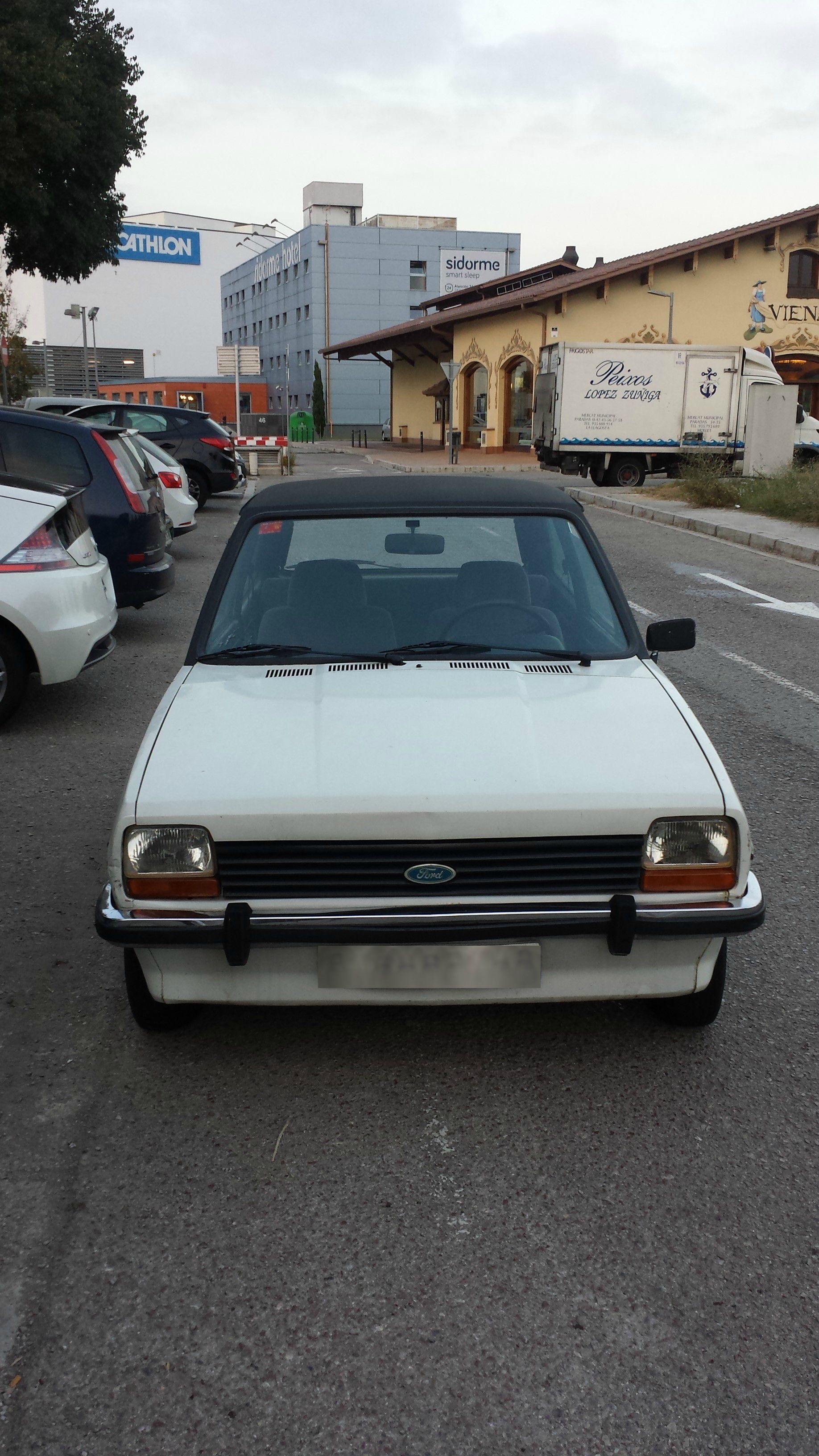 1977 Ford Fiesta L 2.jpg