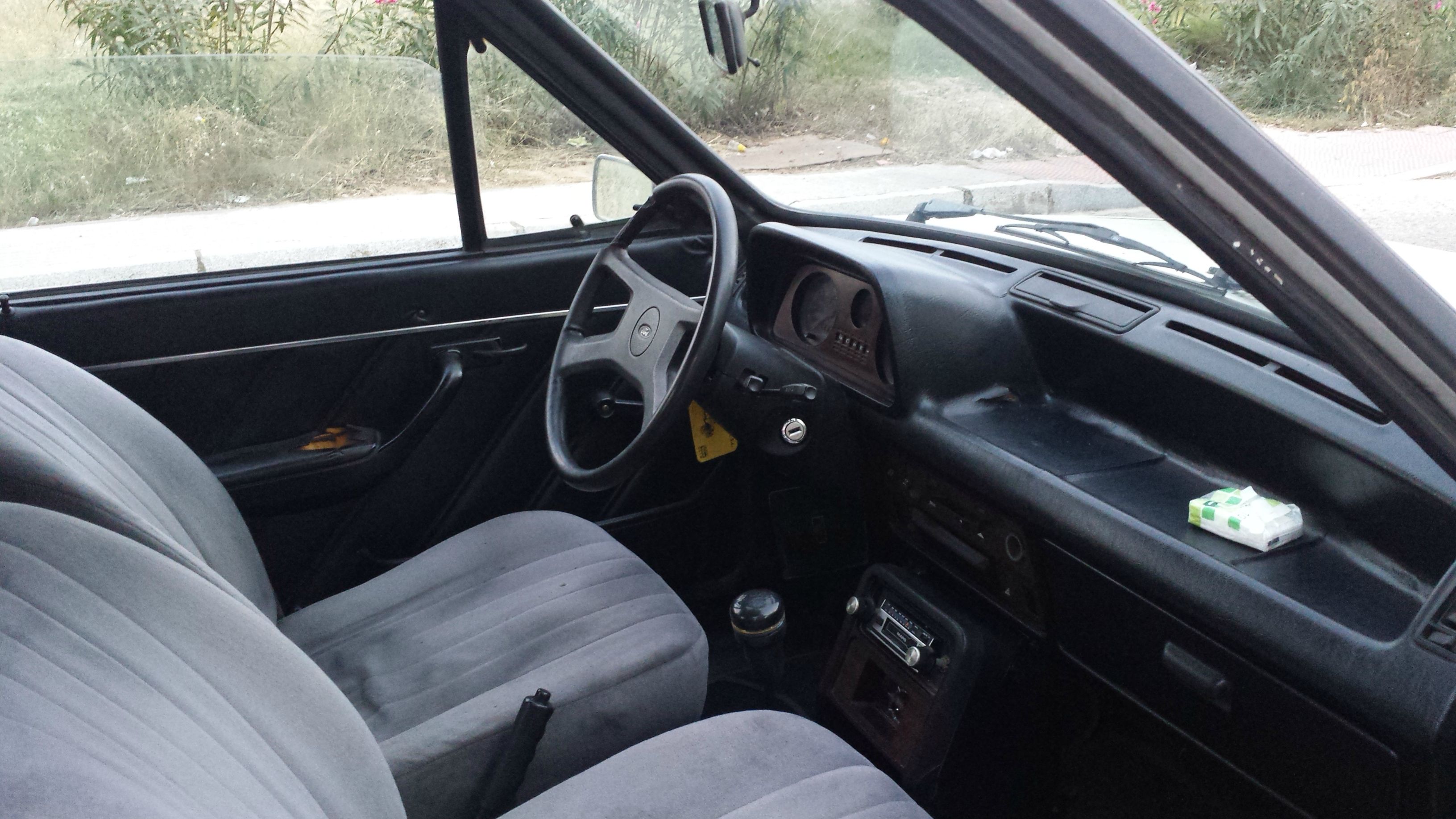 1977 Ford Fiesta L 4.jpg