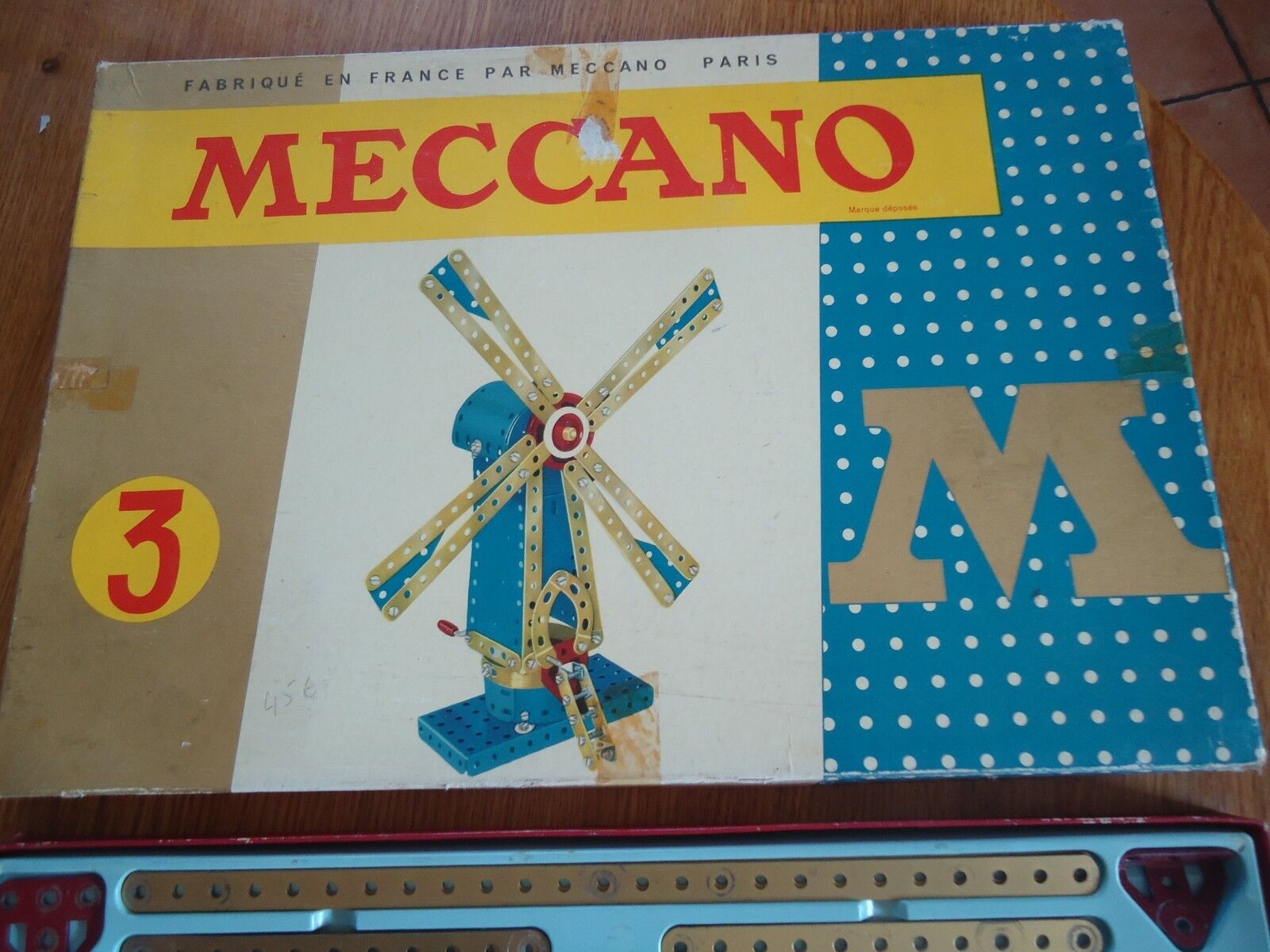 Meccano 1. Caja.jpg